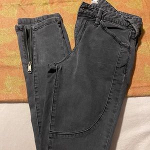 FREE PEOPLE GRAY DENIM w/Zipper Detail